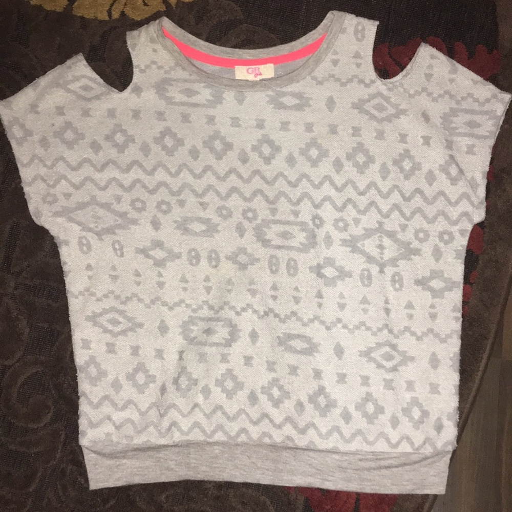 Gray shirt!